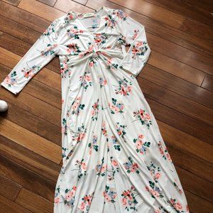 Price 👇🏼 Peach Love Floral V-Neck Maxi Dress